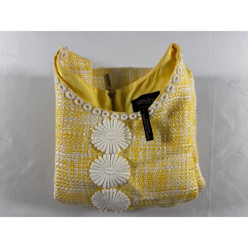 Laundry by Shelli Segal Yellow Tweed Floral Daisy Trim Sleeveless Shift Dress